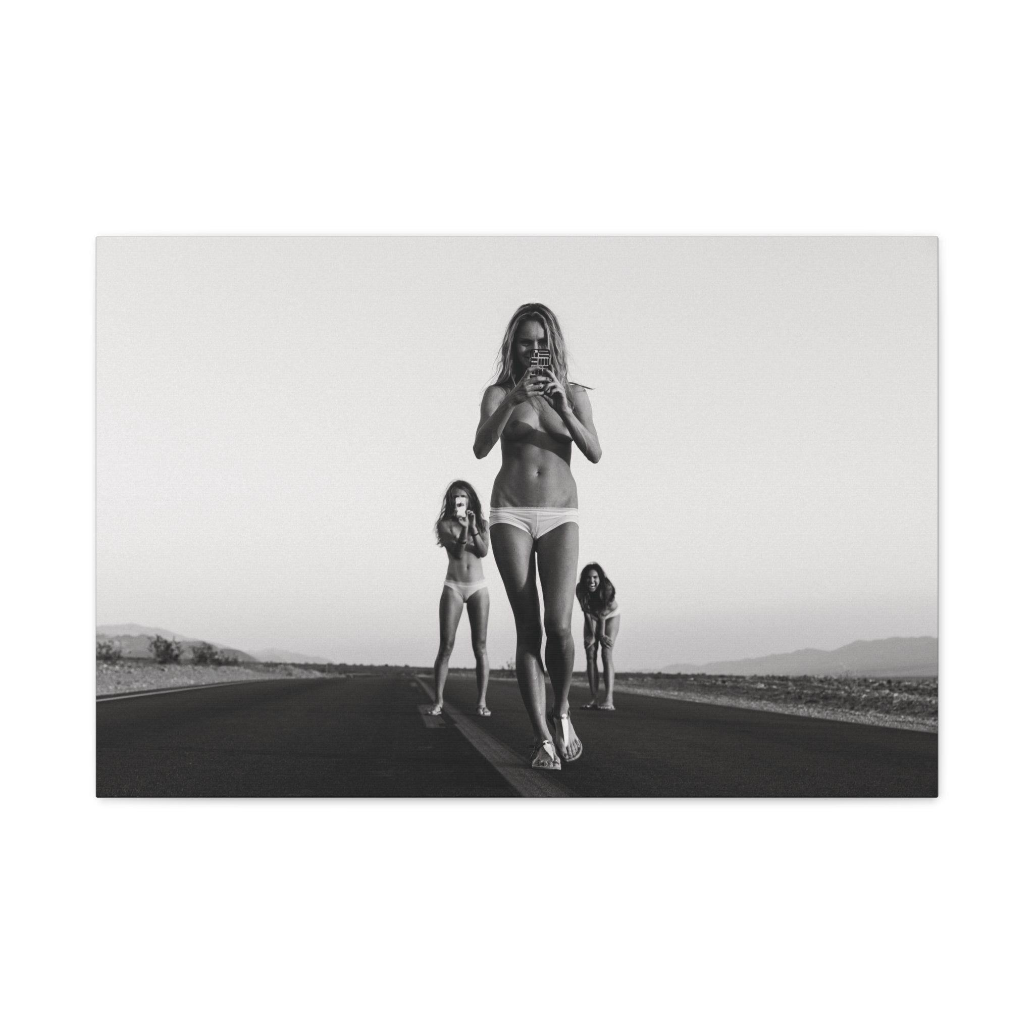 Girls on the Road – Death Valley Roadtrip Canvas Print